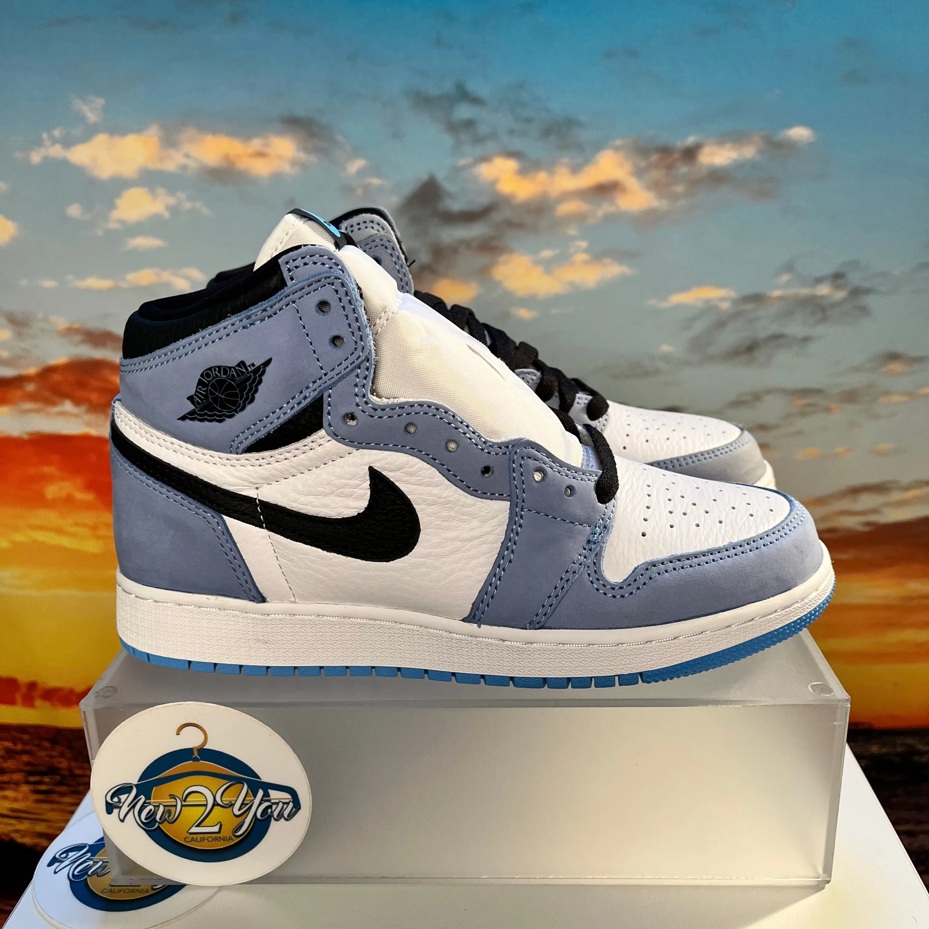 Air Jordan 1 Retro High OG 'University Blue'