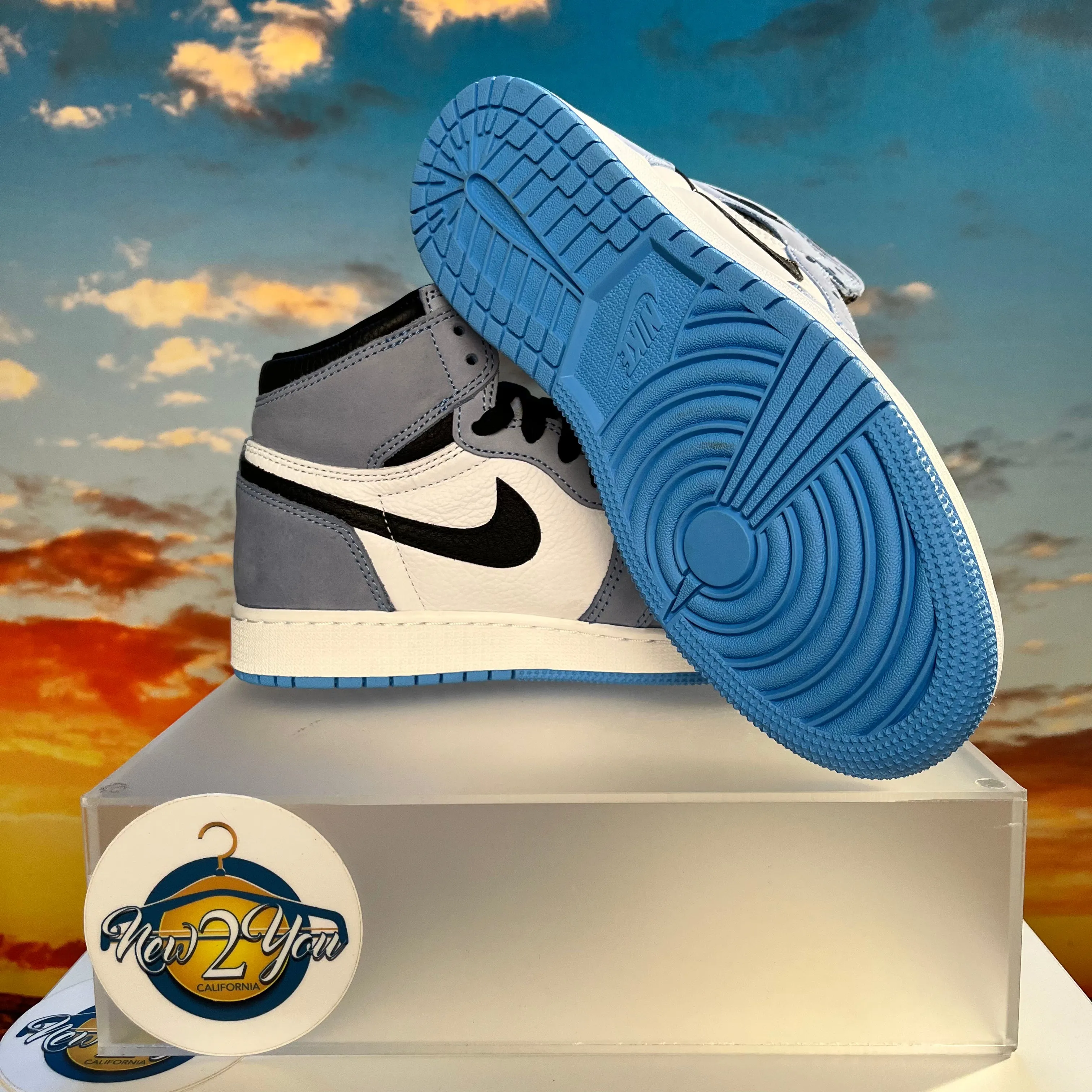 Air Jordan 1 Retro High OG 'University Blue'