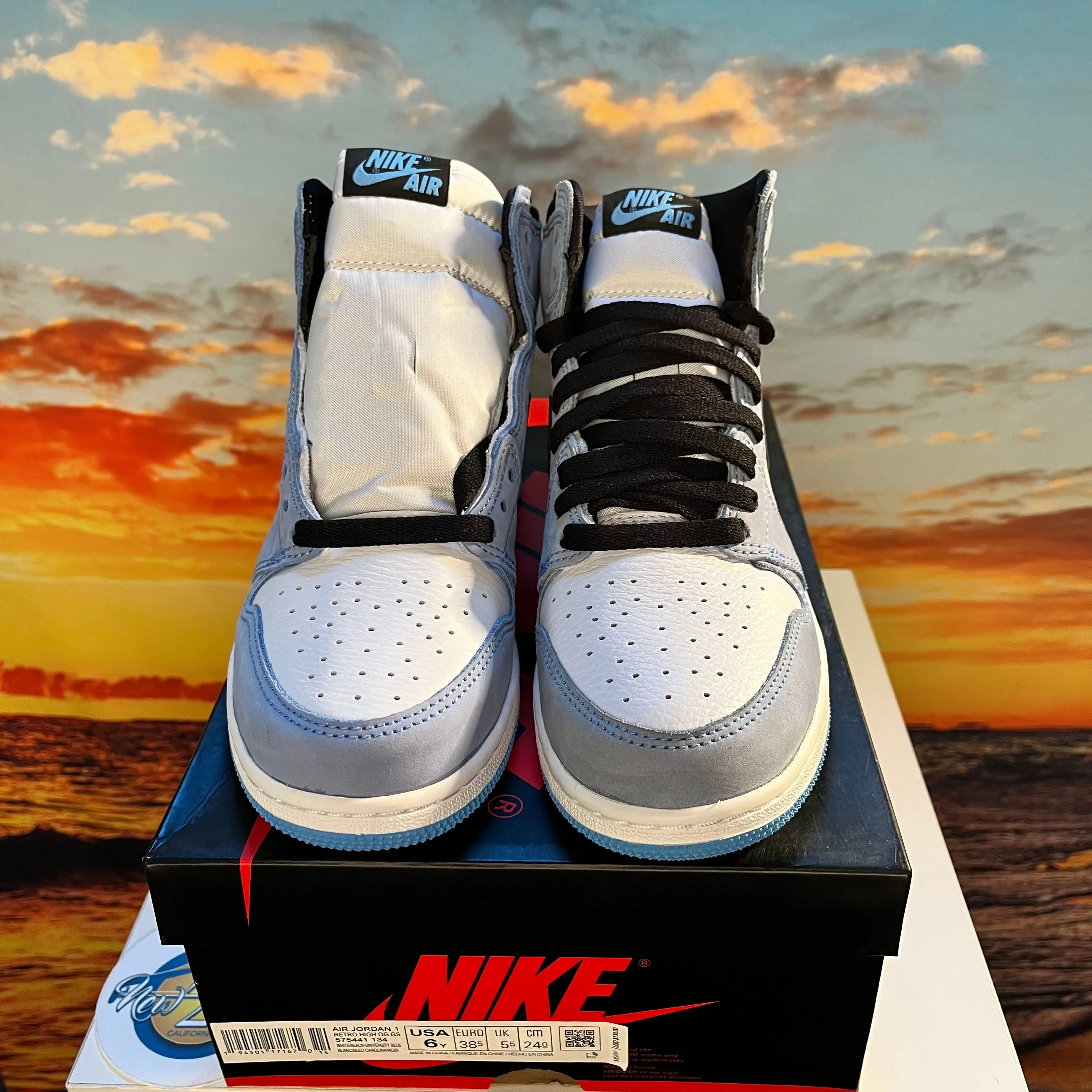 Air Jordan 1 Retro High OG 'University Blue'