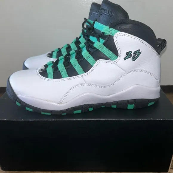 AIR JORDAN 10 RETRO 30TH GG VERDE - SIZE 6Y