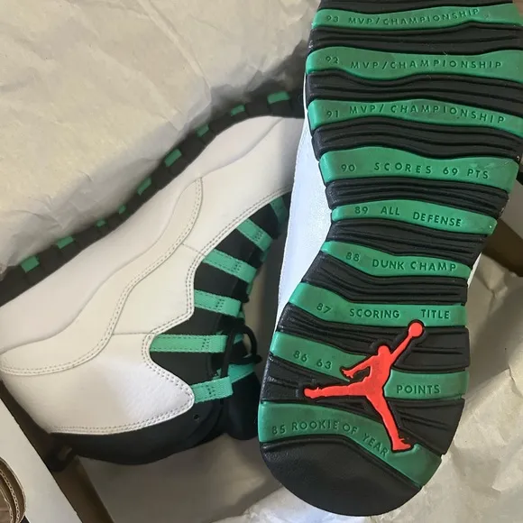 AIR JORDAN 10 RETRO 30TH GG VERDE - SIZE 6Y