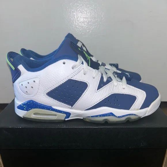 AIR JORDAN 6 RETRO LOW GHOST GREEN - SIZE 5.5Y