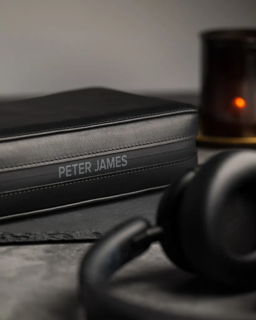 Alcantara Black Label Carry Humidor