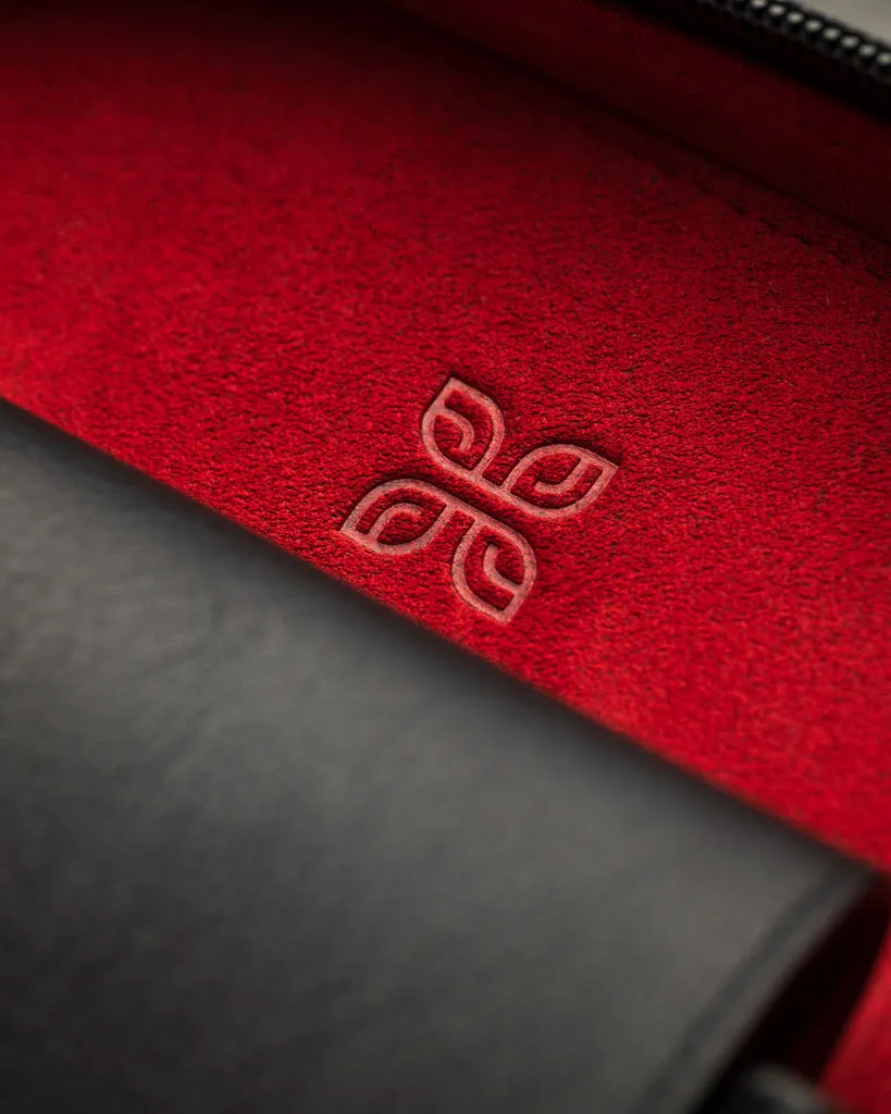 Alcantara Black Label Carry Humidor