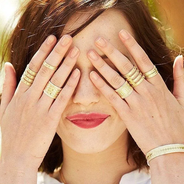 Anna Beck Band Ring - Gold
