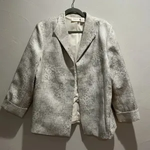 Chico’s Sher Shine Texture Jacket Chico’s 3 or Size 16