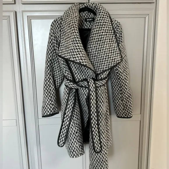 DKNY Faux-Leather-Trim Belted Textured Wrap Coat Diagonal Tweed - Small/Medium
