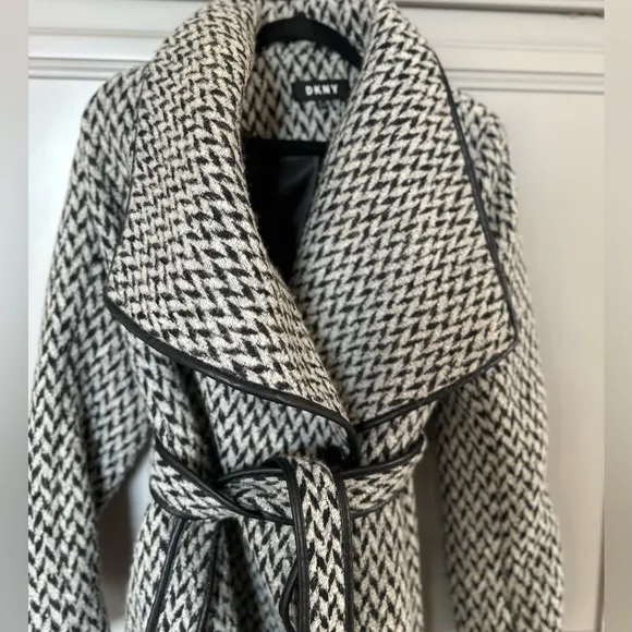 DKNY Faux-Leather-Trim Belted Textured Wrap Coat Diagonal Tweed - Small/Medium