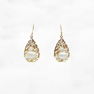 Filigree Pearl Earrings Gold