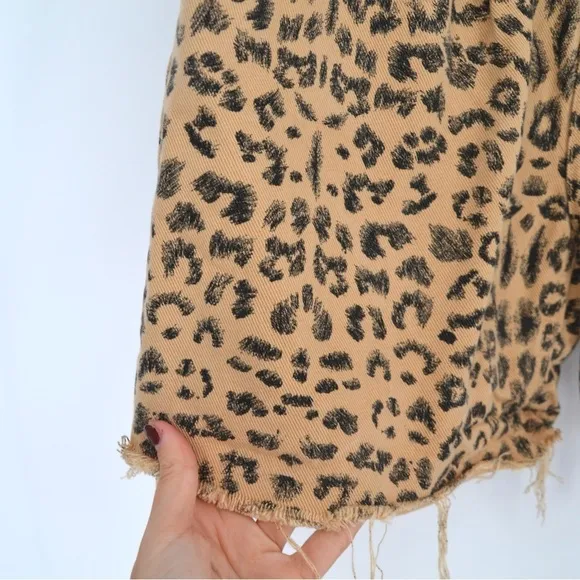 Free People We The Free Cheetah Print Long Cut Off Shorts Fray Hem Tan 24