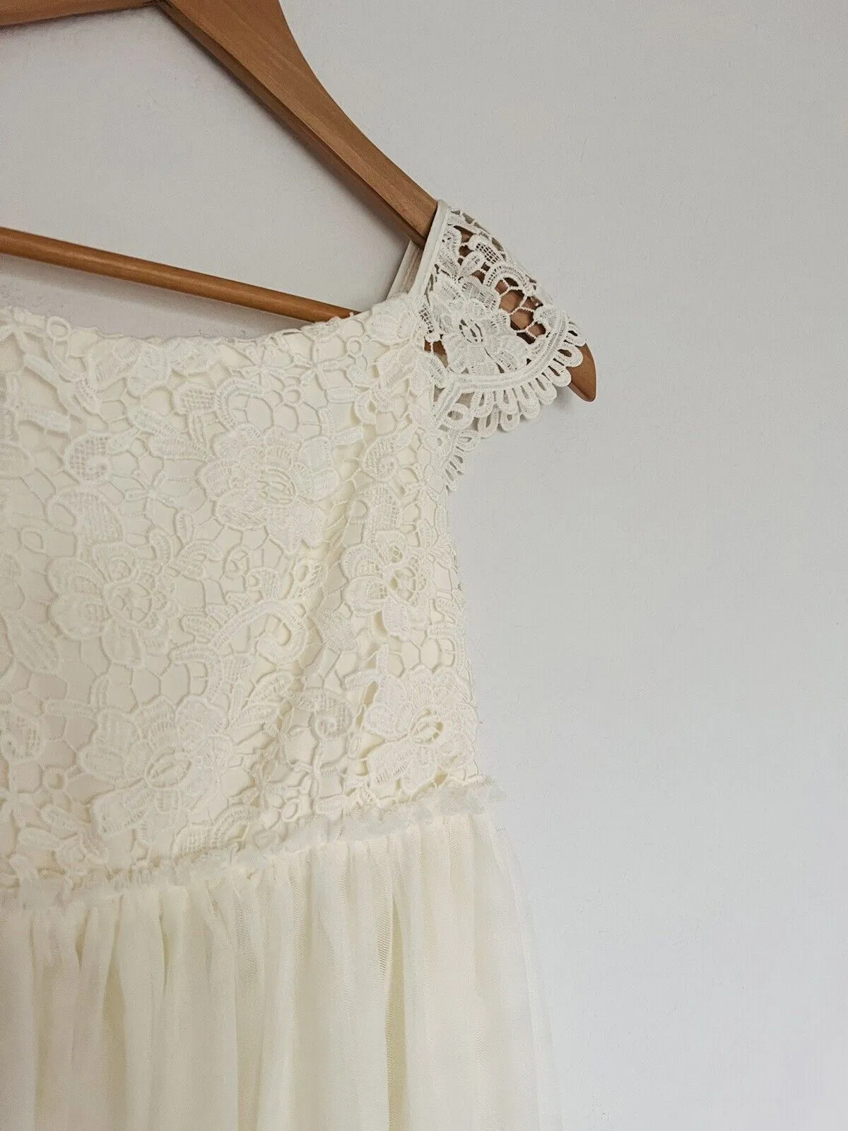 H&M Crochet Lace Tulle Tired Dress Sz 8 Girls Ruffle Hem Holiday Easter Formal