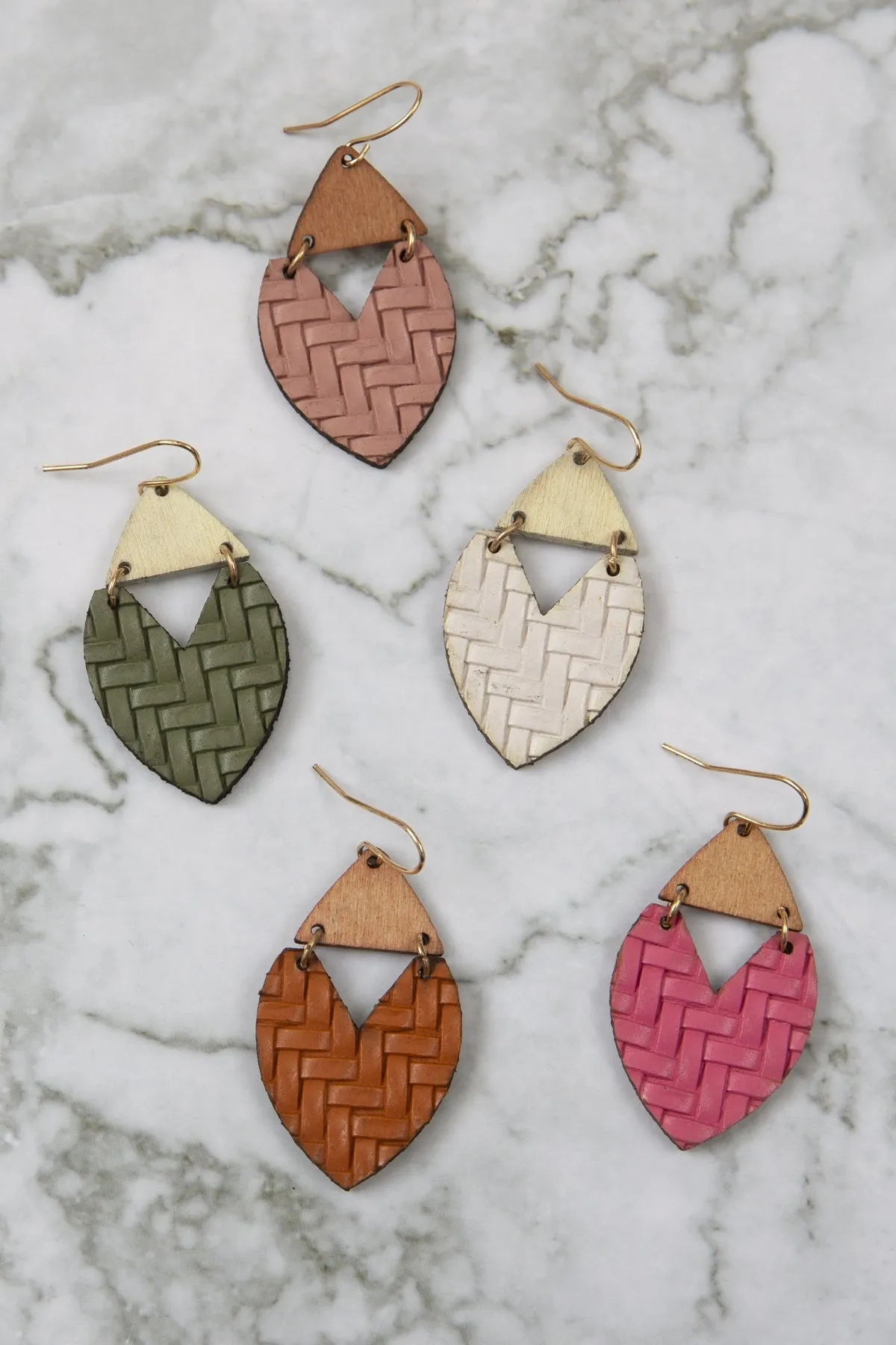 HEART SHAPE TEXTURED LEATHER & WOOD EARRINGS
