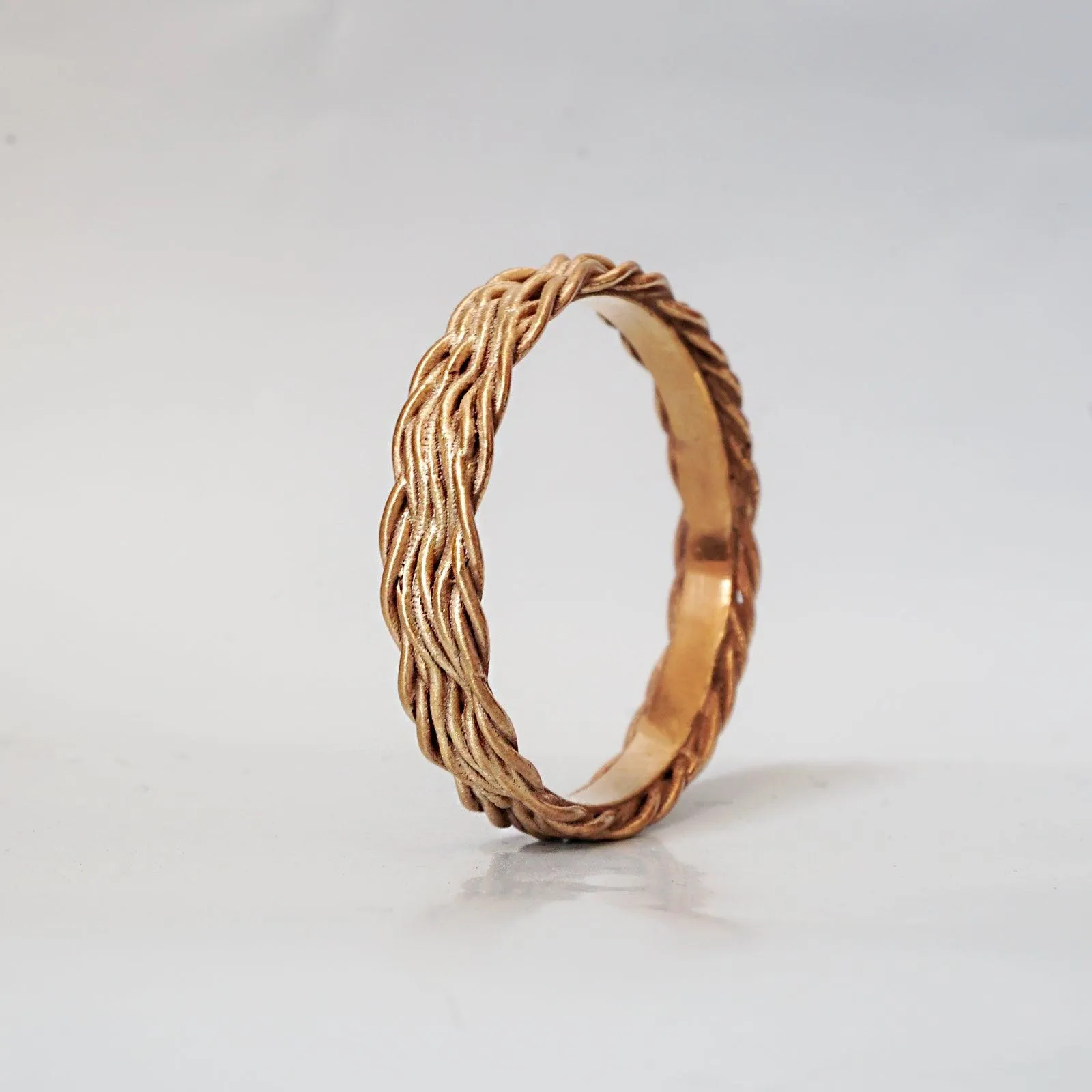 Intertwined Ring Band in 14K Gold, 3mm