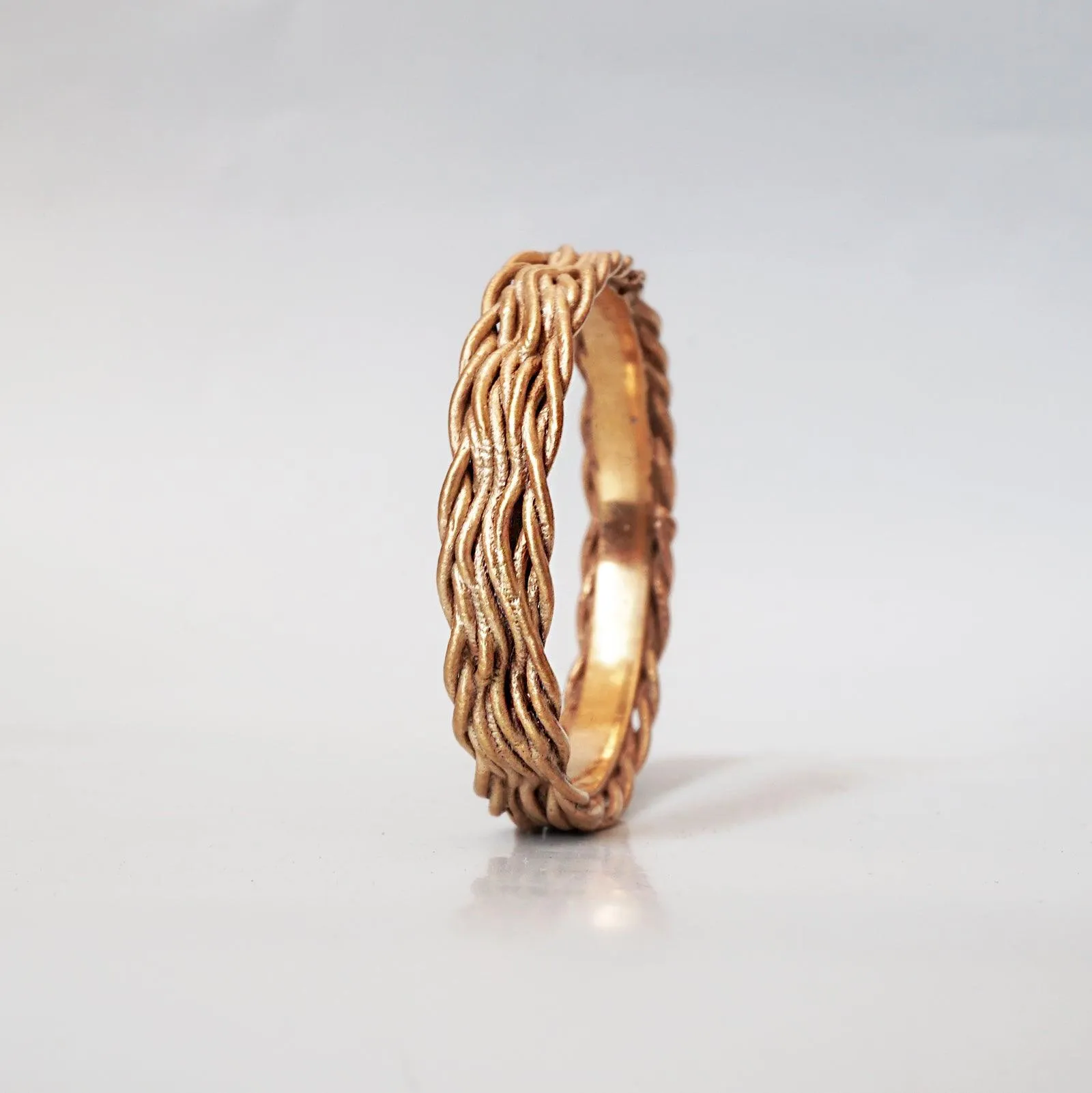 Intertwined Ring Band in 14K Gold, 3mm