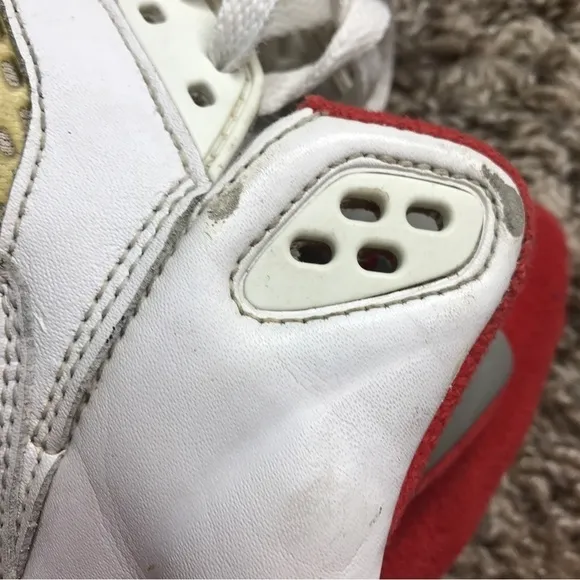 Jordan 5 retro fire red silver tongue size 7Y