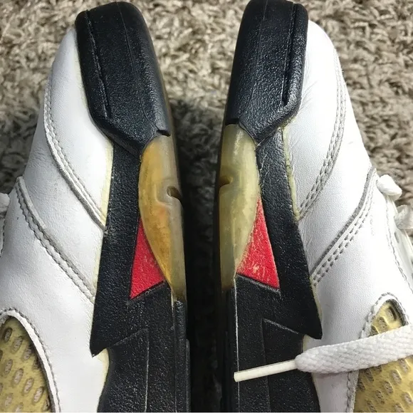 Jordan 5 retro fire red silver tongue size 7Y