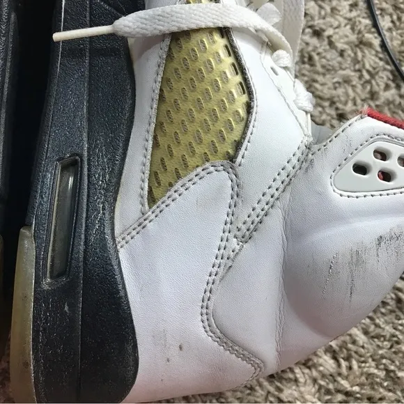 Jordan 5 retro fire red silver tongue size 7Y