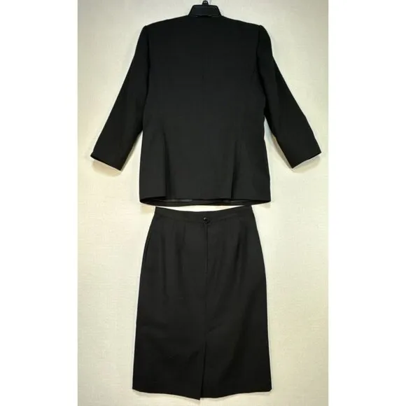 Le Suit Womens Skirt &amp; Jacket Suit Size 10P Petites Black Six Front Buttons