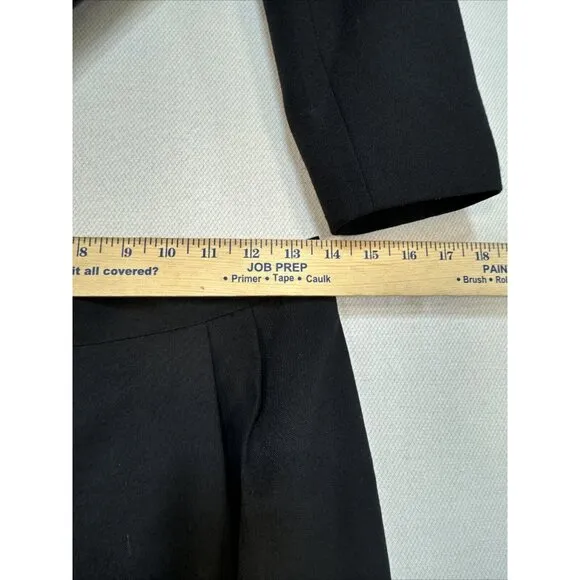 Le Suit Womens Skirt &amp; Jacket Suit Size 10P Petites Black Six Front Buttons