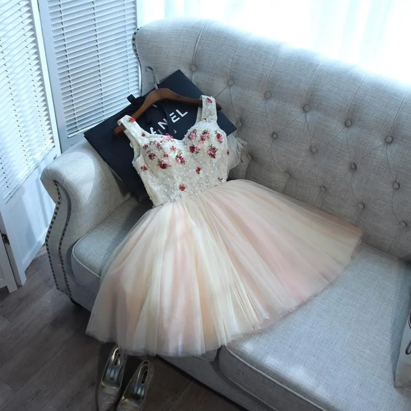 Lovely Tulle V-neck Short/Mini Prom Dress, Juniors Homecoming Dress