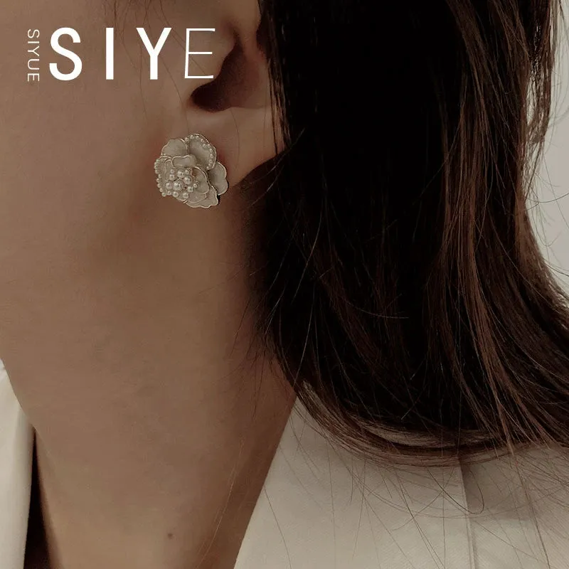 Luxury White Lover Retro Minority Pearl Earrings