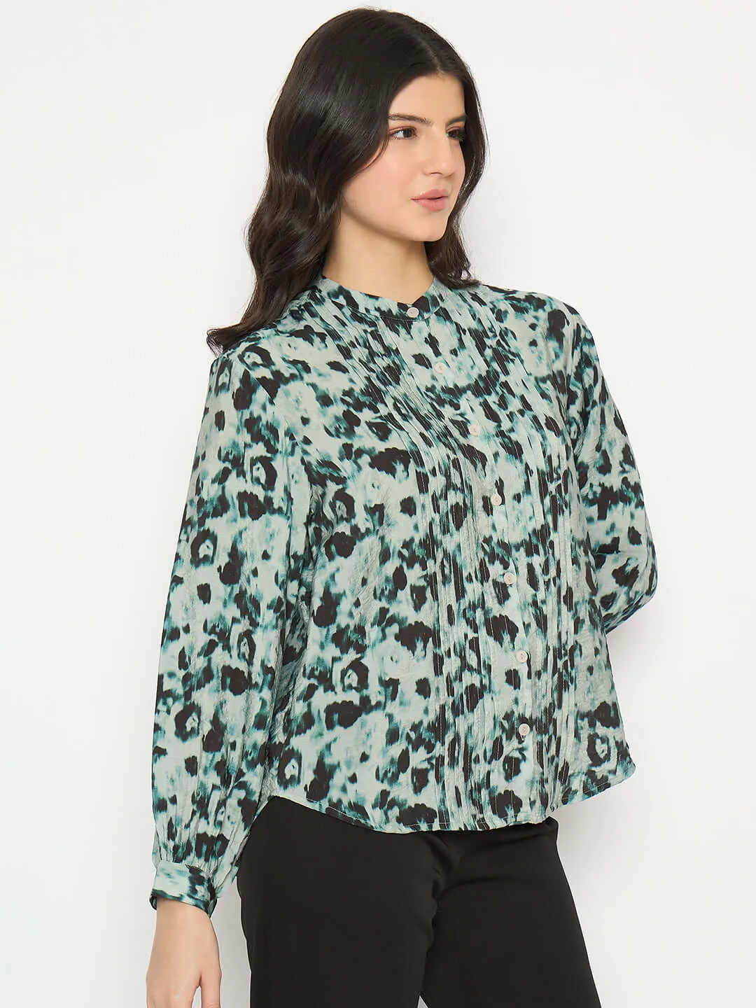 Madame Button Detailed Printed Green Chambray Top