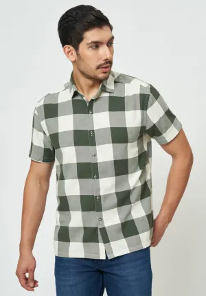 Men Green Checks Casual Shirt