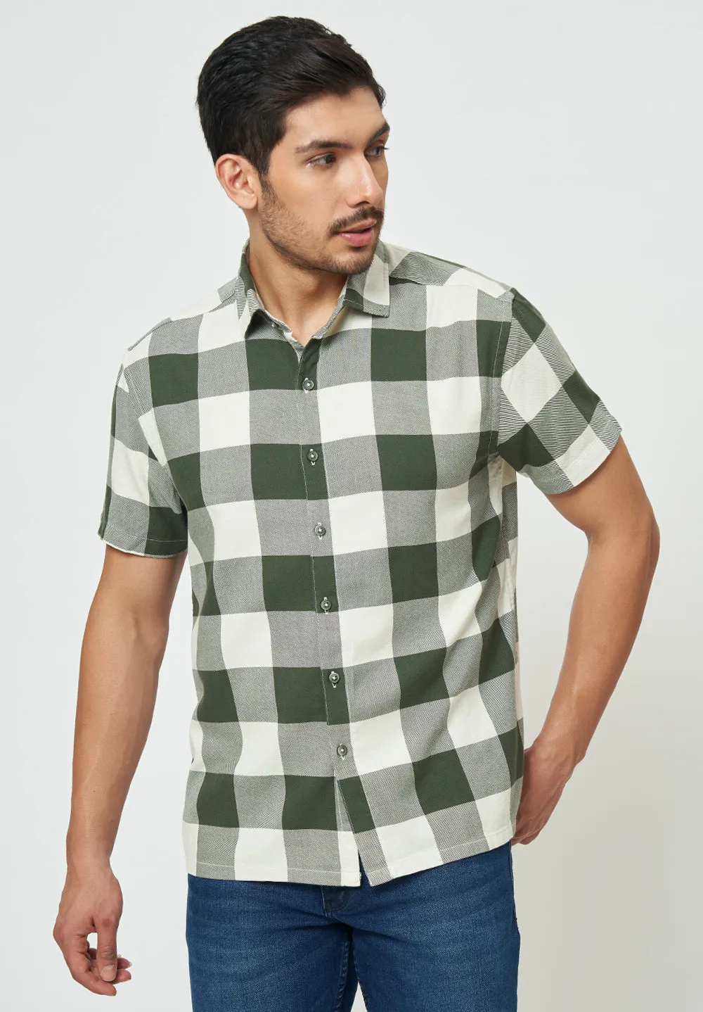 Men Green Checks Casual Shirt
