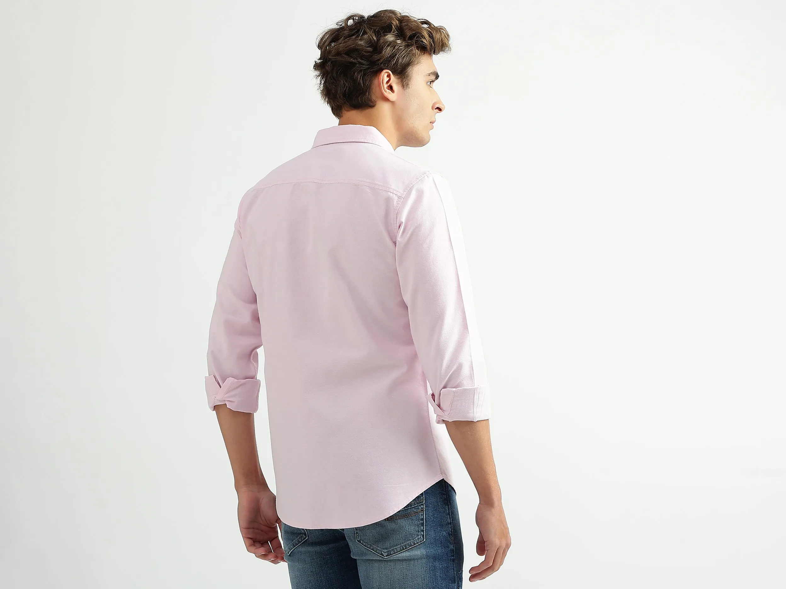 Men Solid Spread Collar Shirt