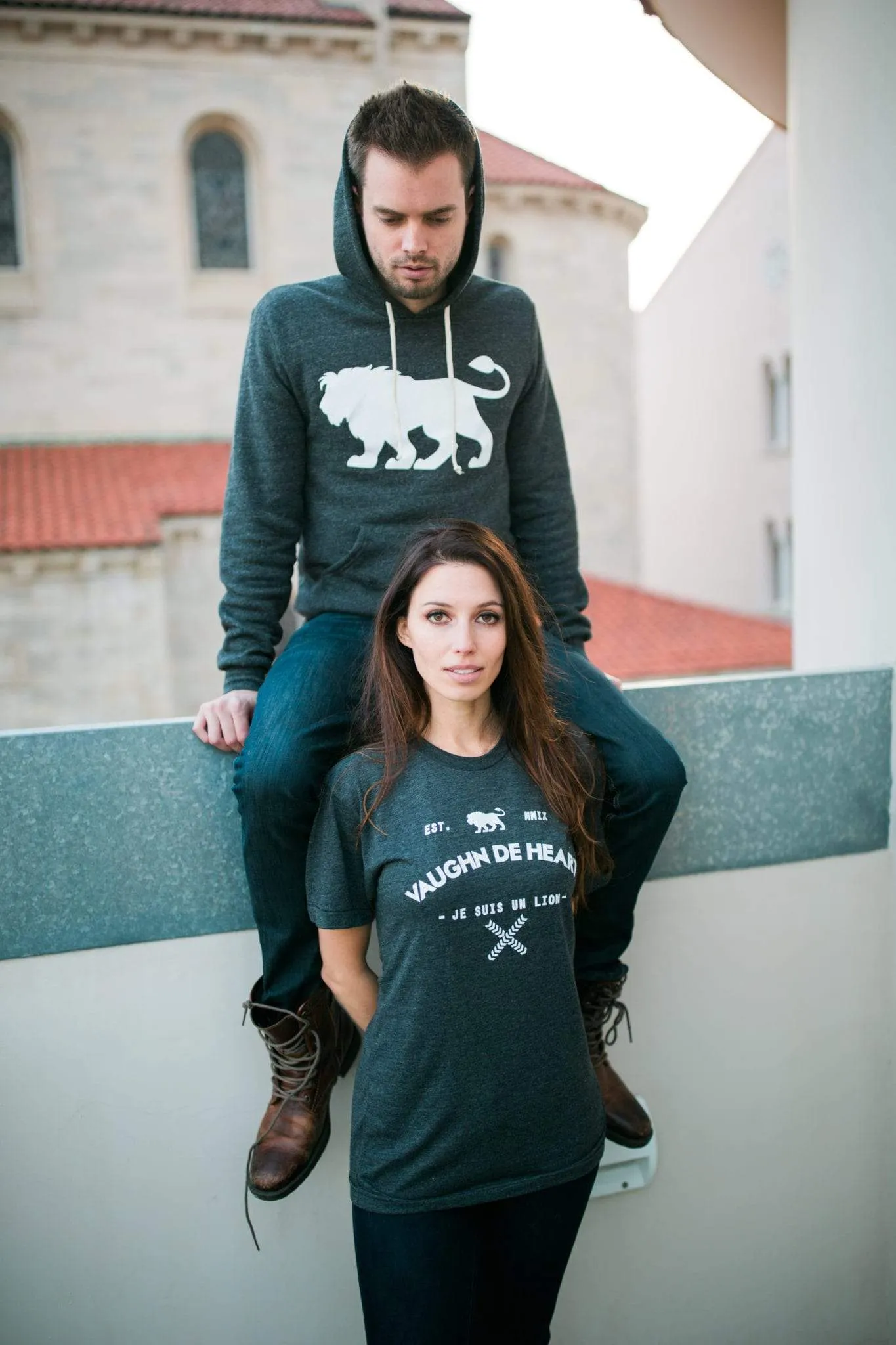 Men's - Je Suis un Lion Heather Grey Pullover Hoodie