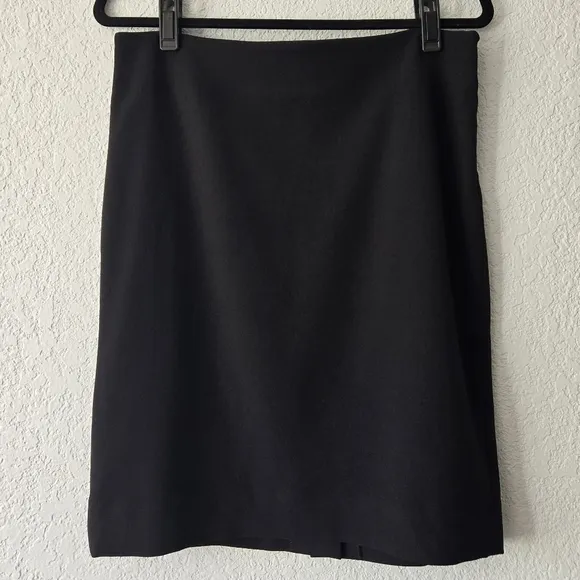 M.M. Lafleur New York 8 Black Mini Pencil Skirt