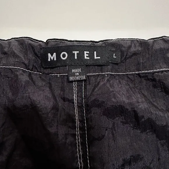 Motel Rocks Masoa parachute maxi tech skirt