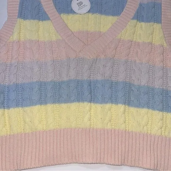NEW Stradivarius Rainbow Fisherman Cable Knit Sweater Vest US M