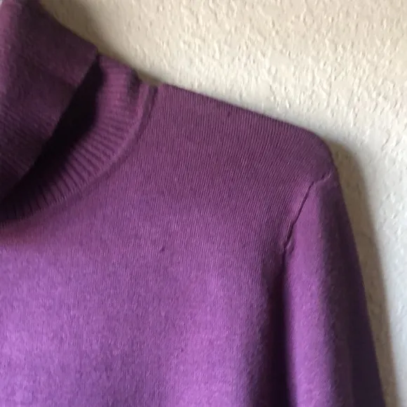 New Women’s Sweater Calvin Klein Purple Long Sleeve Turtleneck Sweater Women’s L