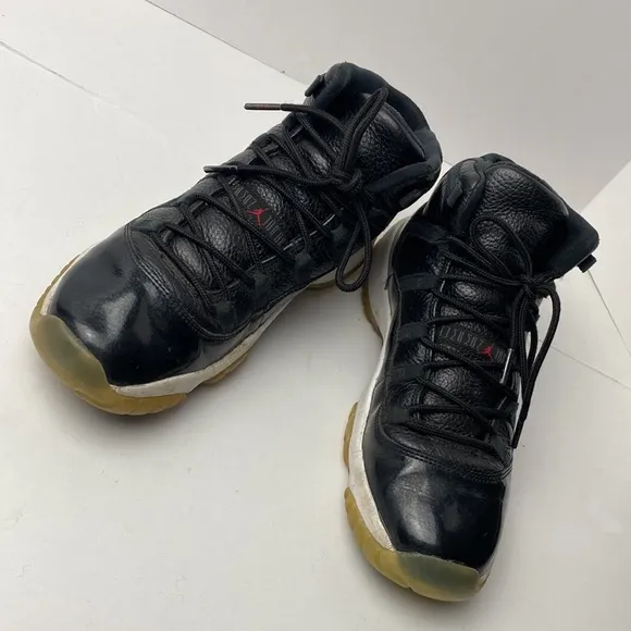 Nike Air Jordan 11 Retro XI GS Boys SIZE 7Y BLACK/RED/WHITE 378038-002