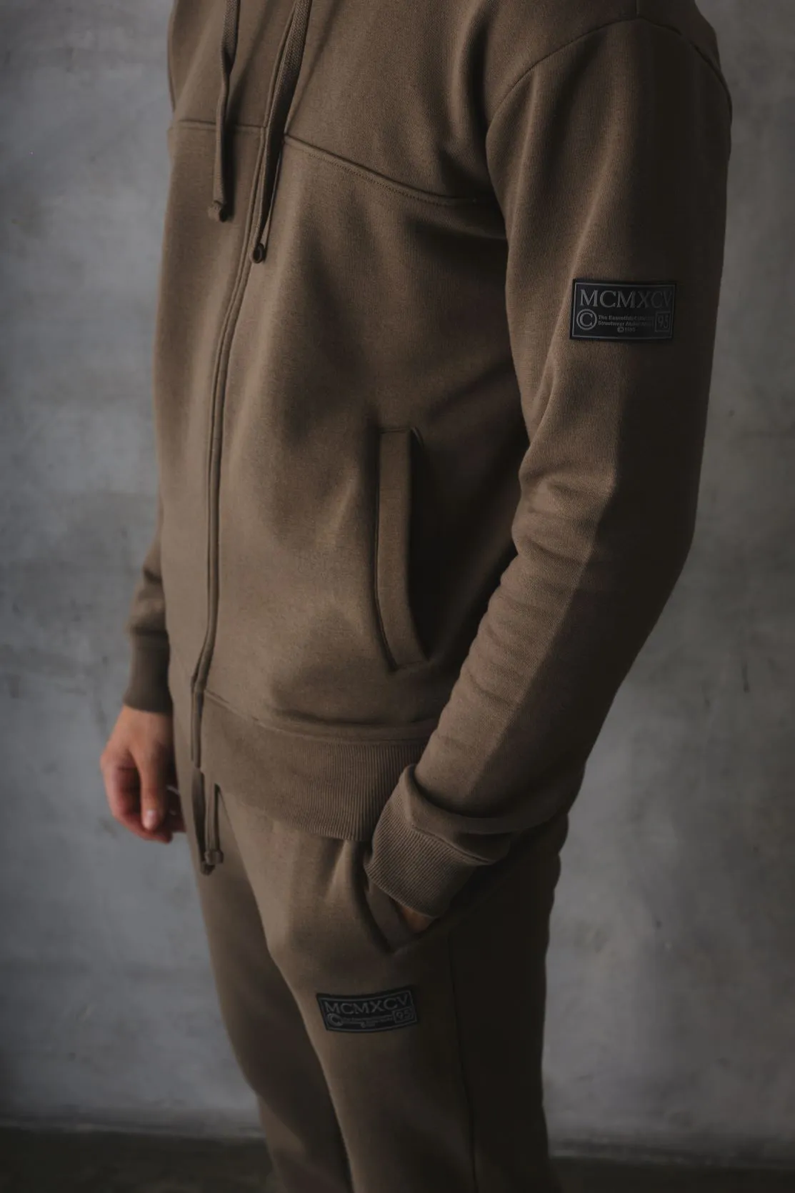 NUMERAL TRACKSUIT - BARK