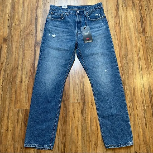 NWT Levi’s 501 Distressed Jeans in Athens Dark W30 X L30