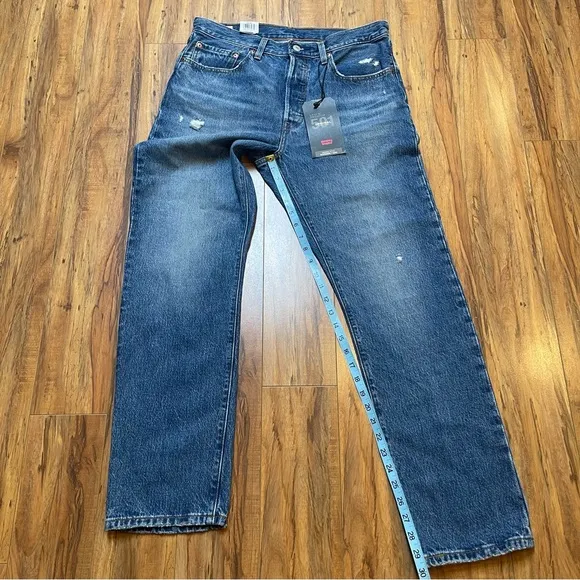 NWT Levi’s 501 Distressed Jeans in Athens Dark W30 X L30
