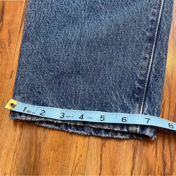 NWT Levi’s 501 Distressed Jeans in Athens Dark W30 X L30