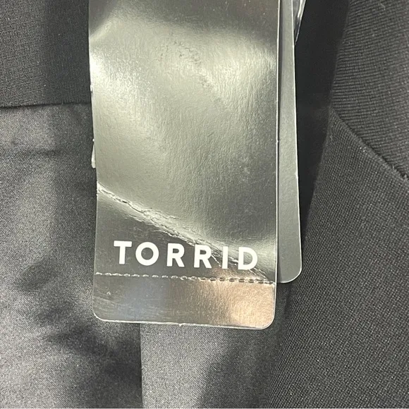 NWT Torrid 2X Tailored Ponte Black Blazer Jacket