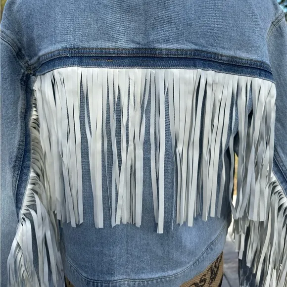 NWT VIGOSS Faux Leather Fringe Jean Jacket Size Small