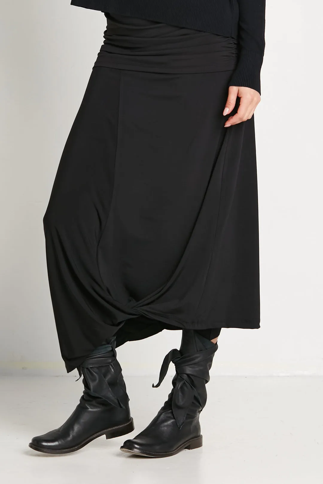Planet - Matte Jersey Twist Skirt - Black
