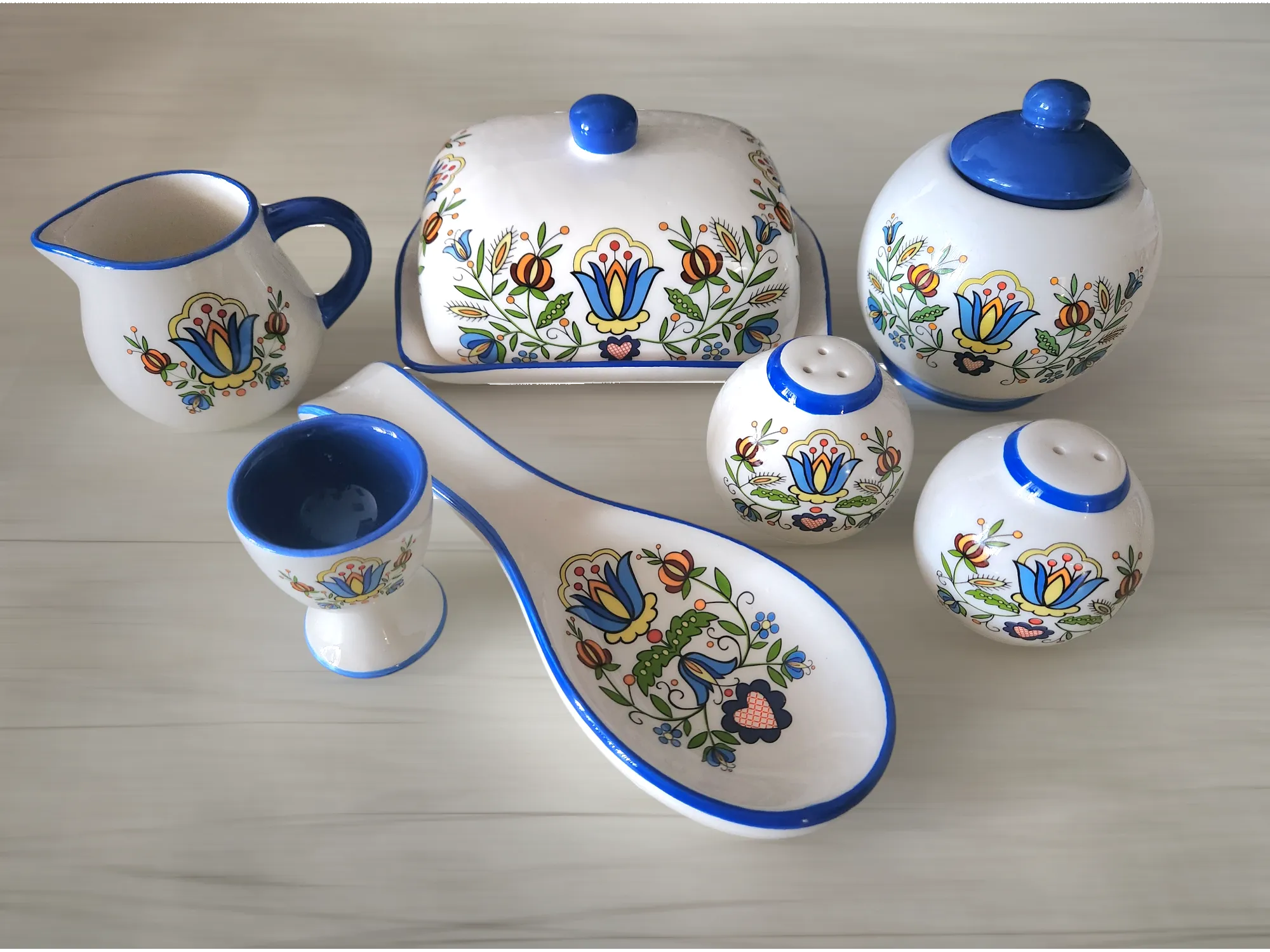 Polish Kashubian Folk Art Salt & Pepper Shaker Set