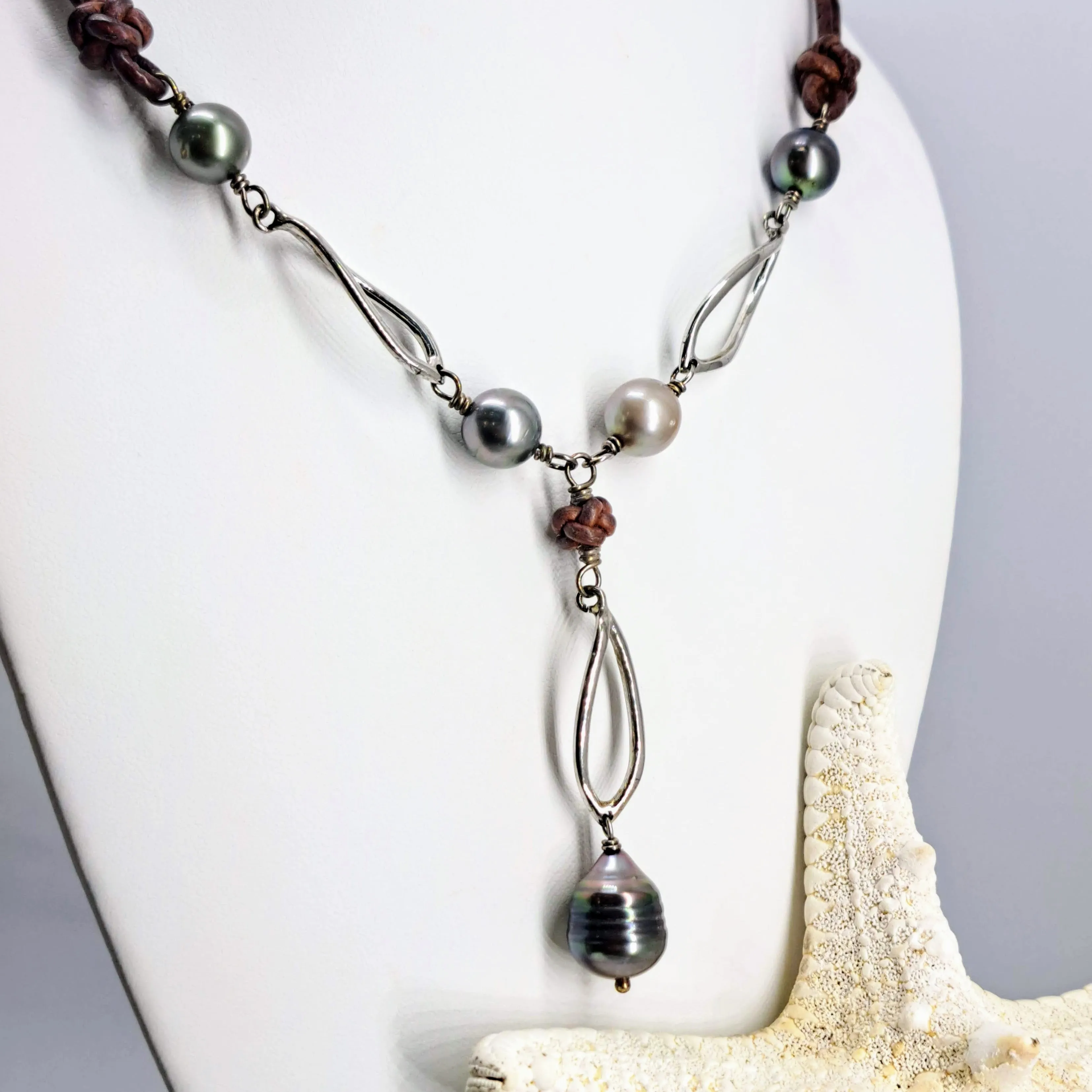"Key West Casual Tahitians!" 18" Necklace - Tahitian Pearls, Leather