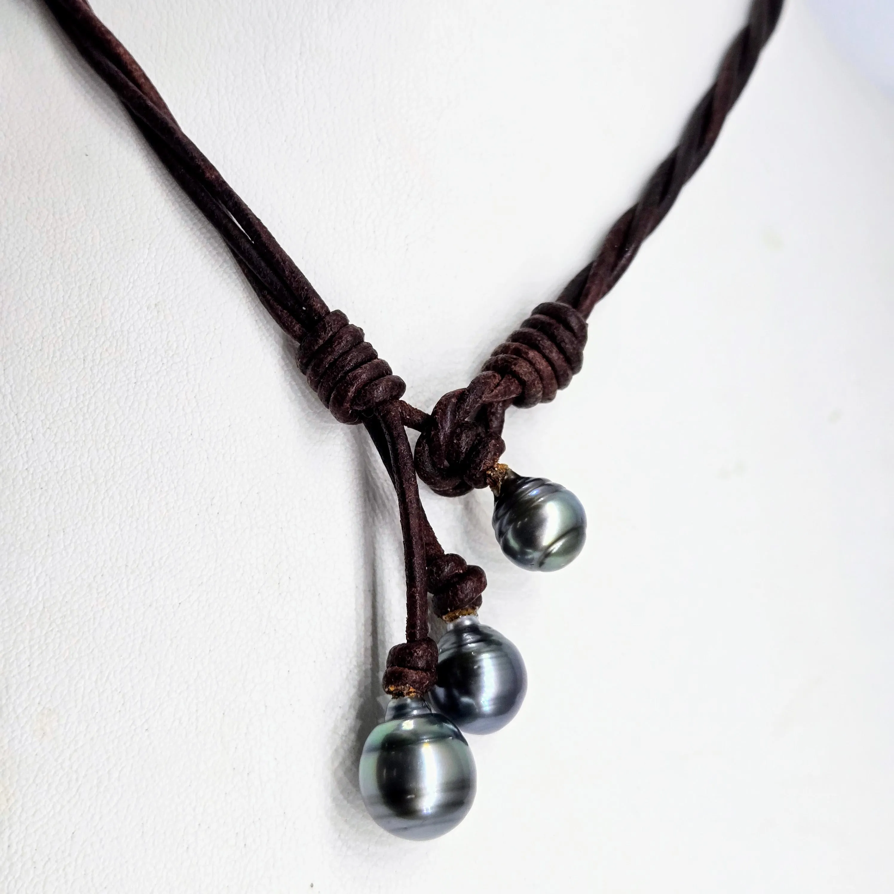 "Tahitians For Everyone!" 18" - 20" Necklace - Tahitian Pearls, Leather