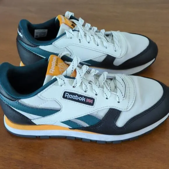 Reebok Classic green yellow black Leather Sneaker -big  Kids  3.5