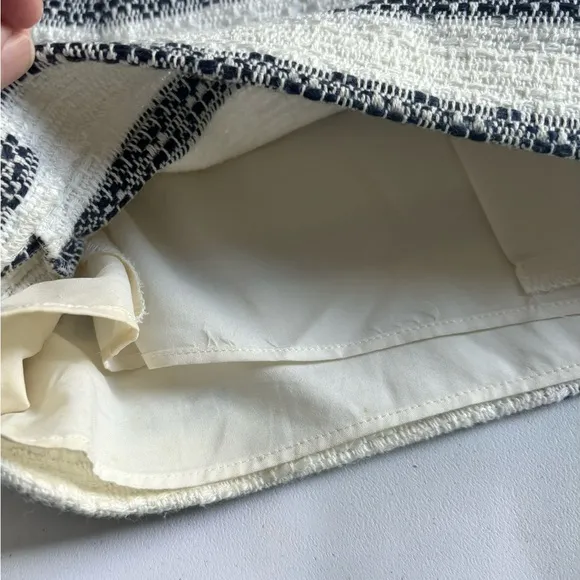 Sail to Sable Navy Stripe Jacquard Shorts Size 0