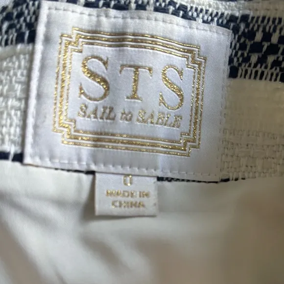 Sail to Sable Navy Stripe Jacquard Shorts Size 0