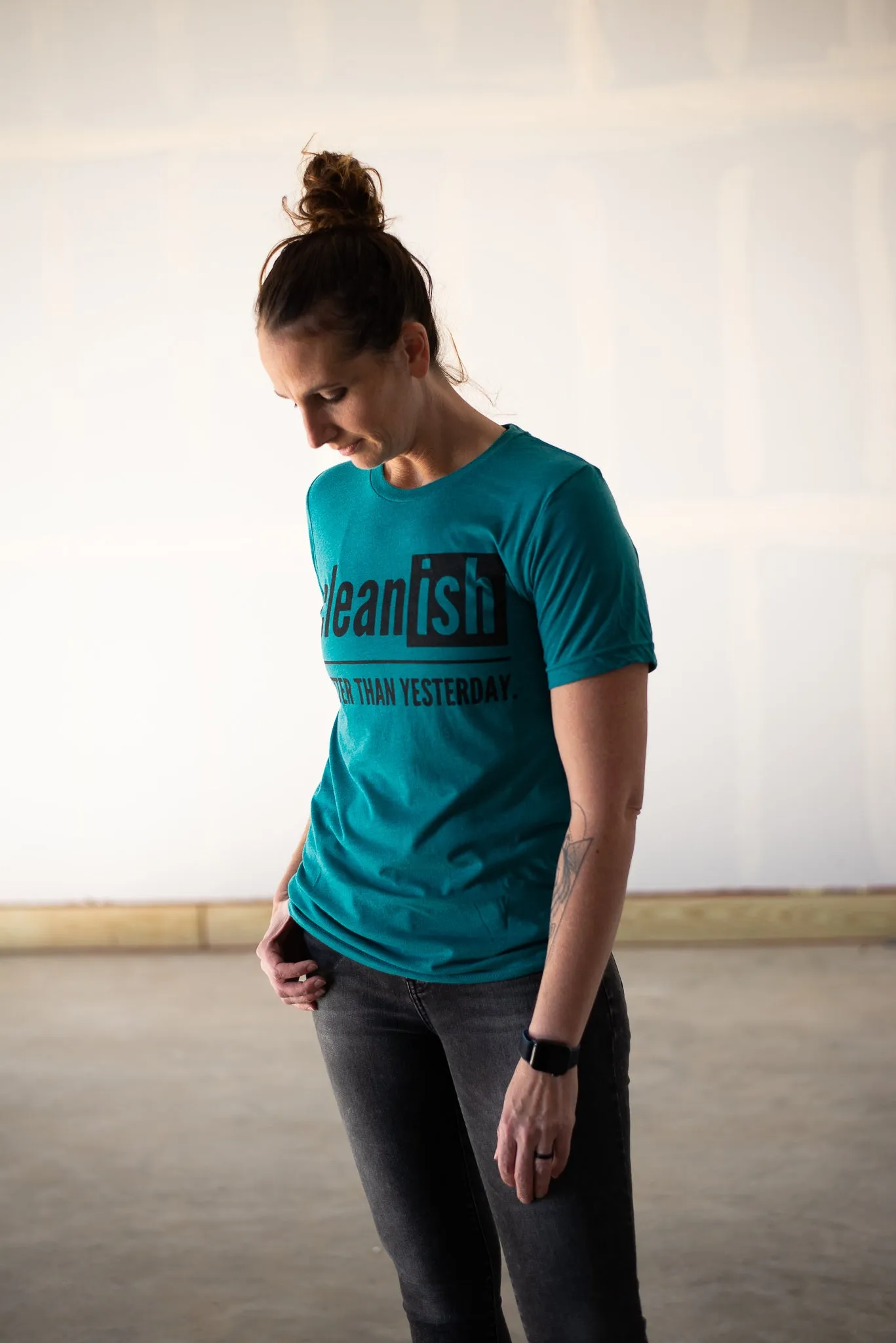TEE - TEAL