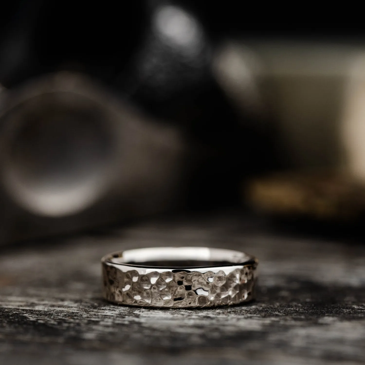 The Marsh | 5mm & 6mm Men's Hammered White Gold Wedding Band